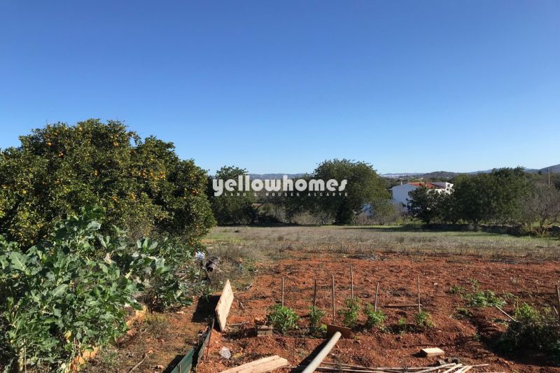 Terreno urbano perto de Boliqueime